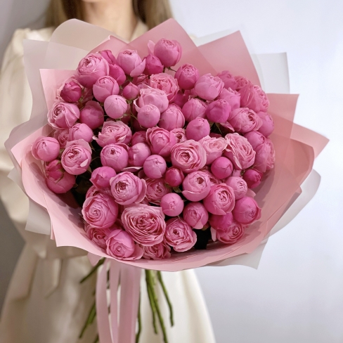 15 кустовых пионовидных роз